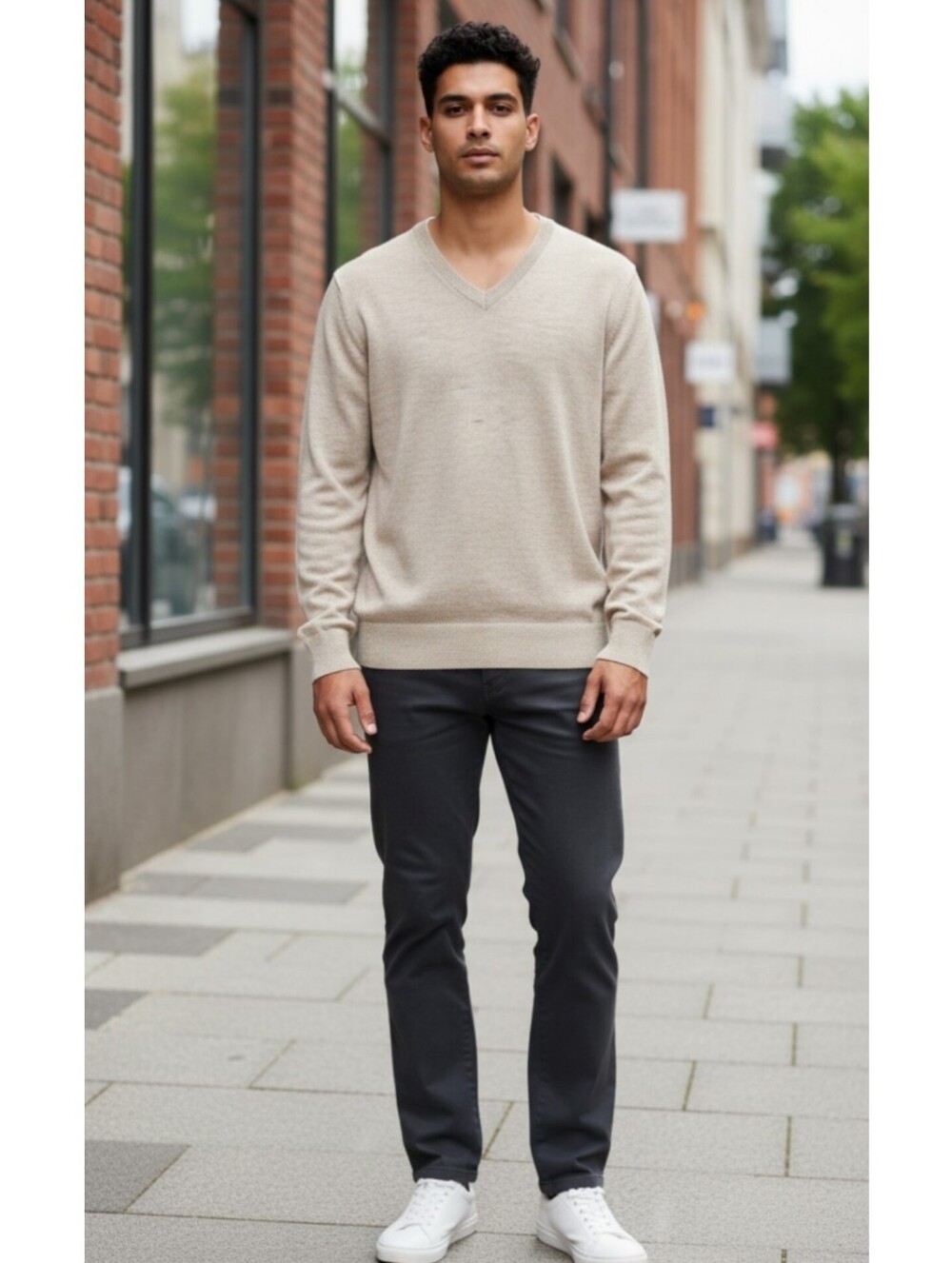 Banana Republic large wool knit sweater v neck long sleeves lightweight preppy